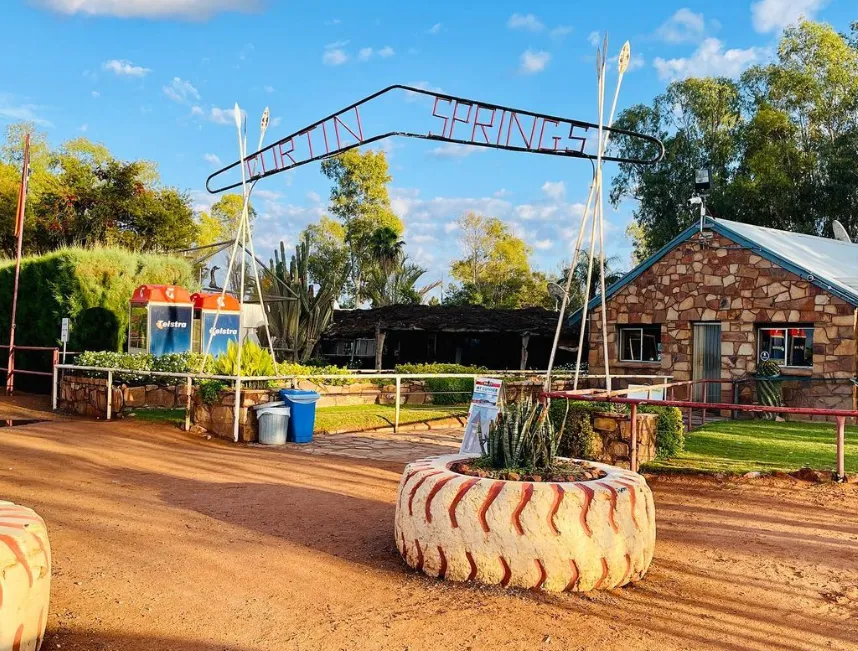 Curtin Springs Wayside Inn