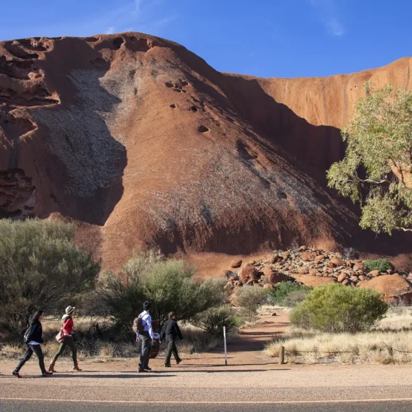 melbourne ayers rock tour